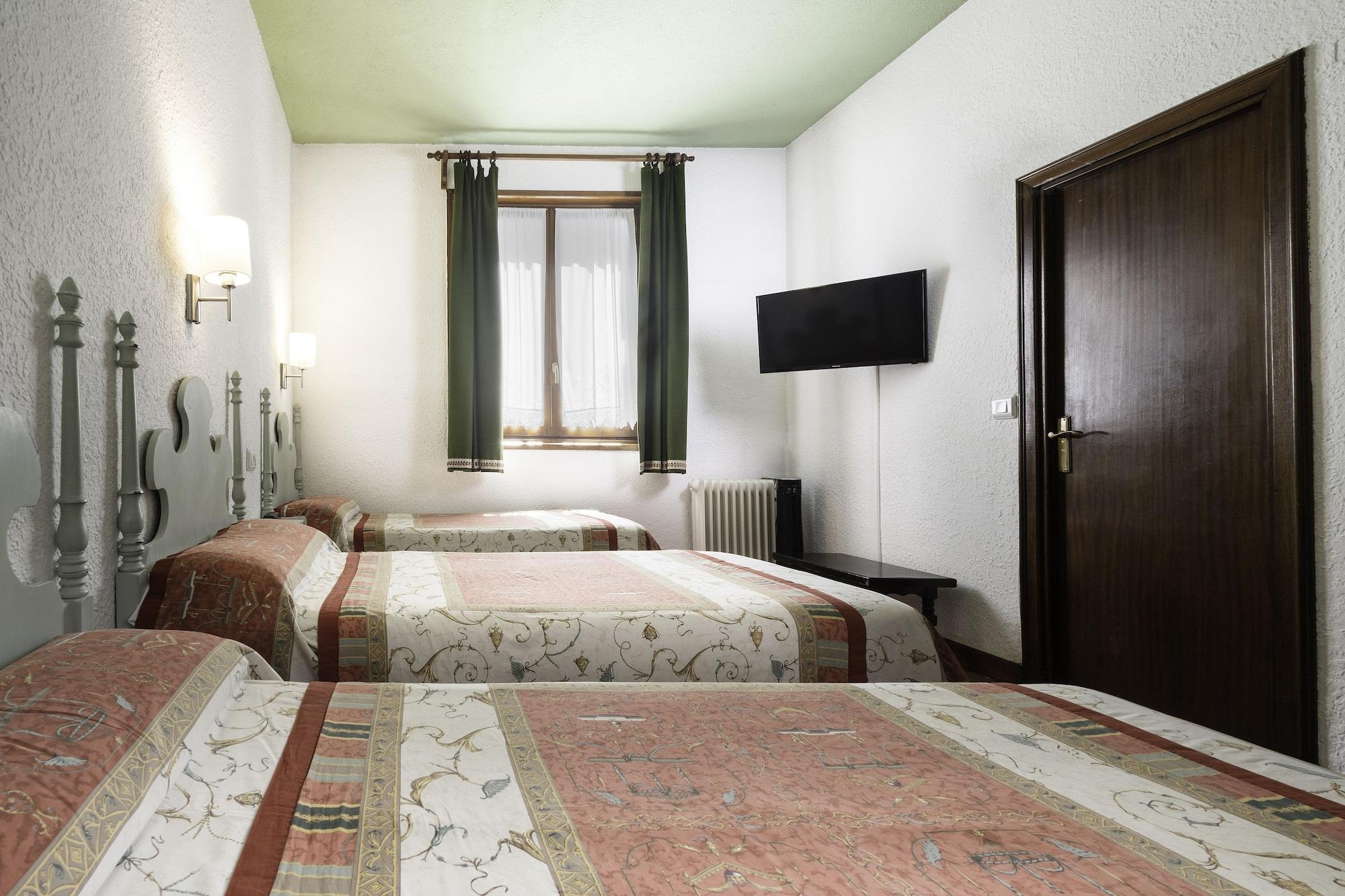 Conde Aznar Hotell Jaca Exteriör bild