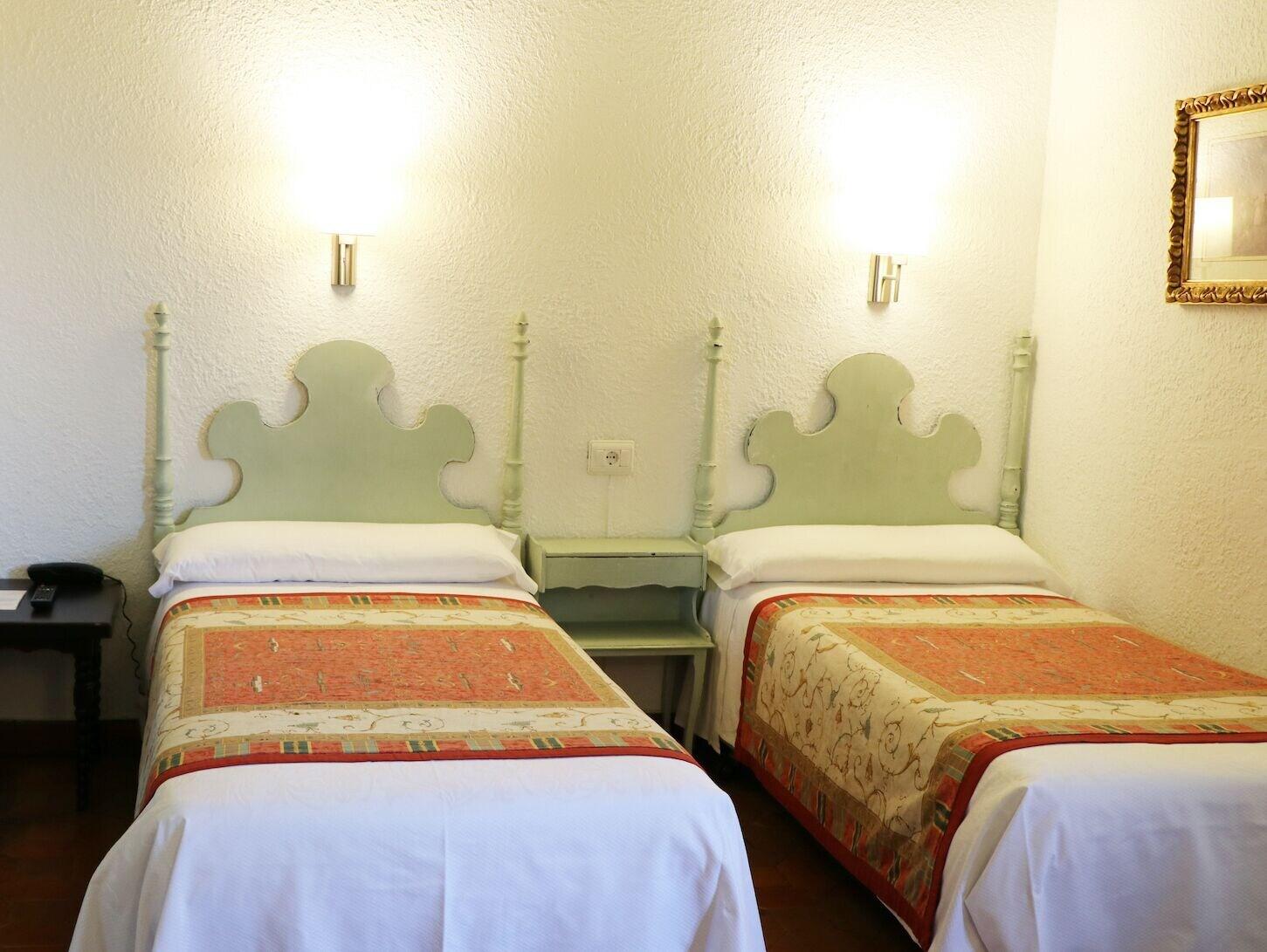 Conde Aznar Hotell Jaca Exteriör bild